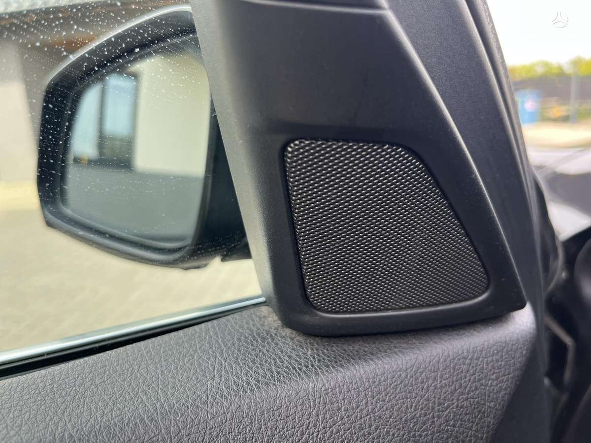 BMW 520 2014 — photo 17