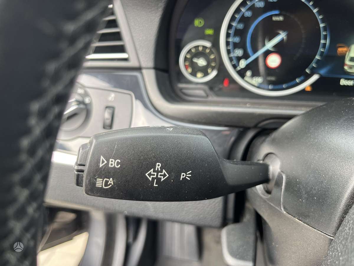 BMW 520 2014 — photo 19