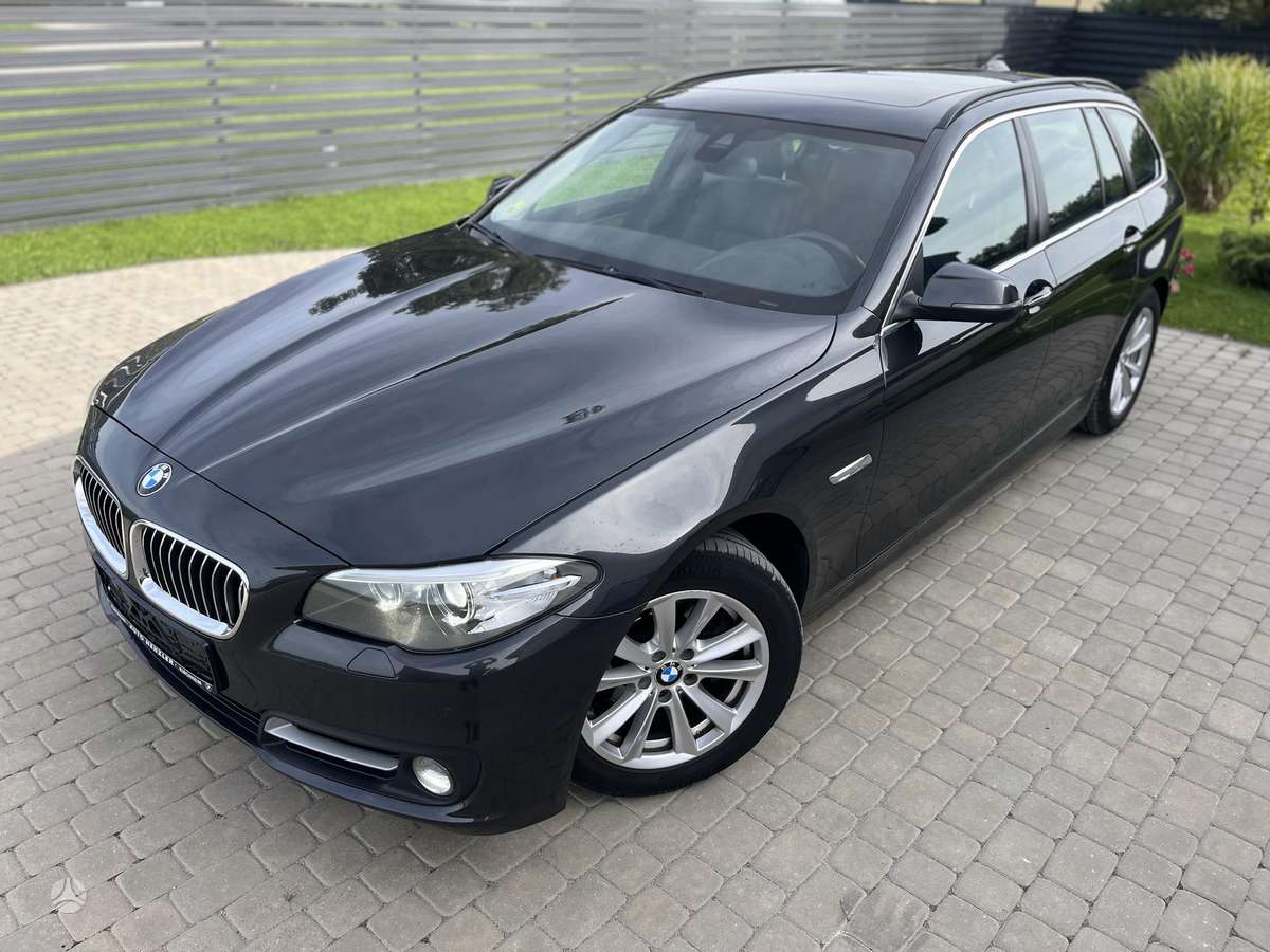 BMW 520 2014 — rear view