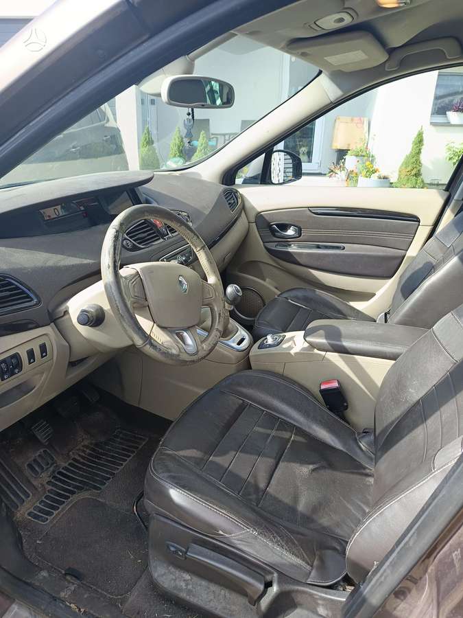 Renault Grand 2011 — interior