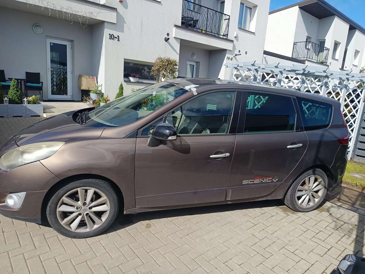 Renault Grand 2011 — engine 1461 cm³, 110 HP (81kW)
