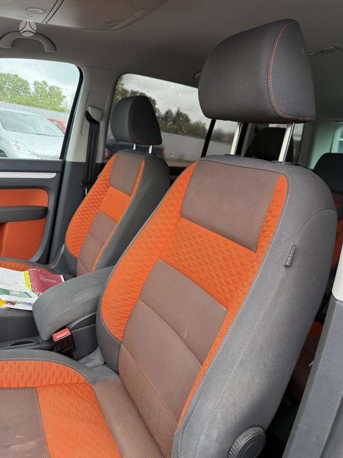 Volkswagen Touran 2008 — photo 11