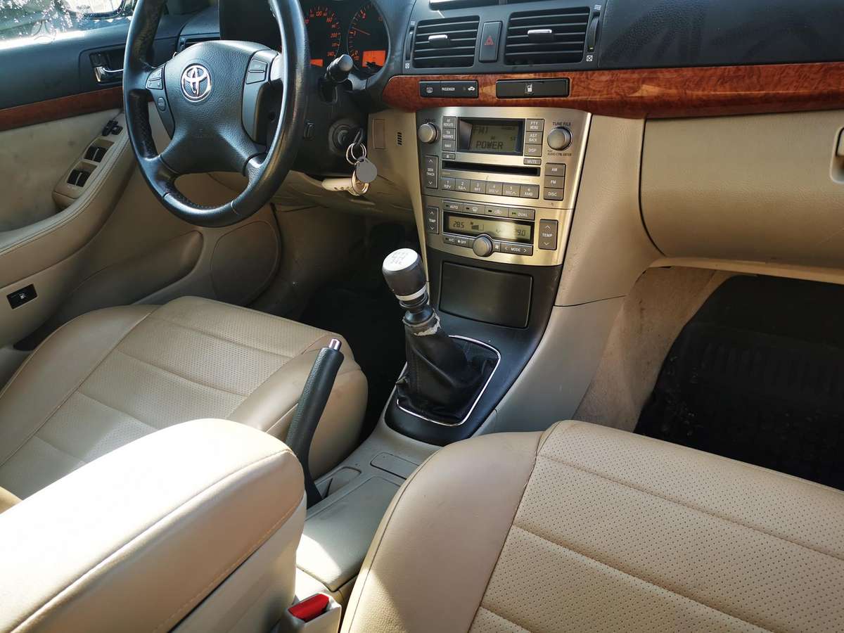 Toyota Avensis 2006 — фото 12