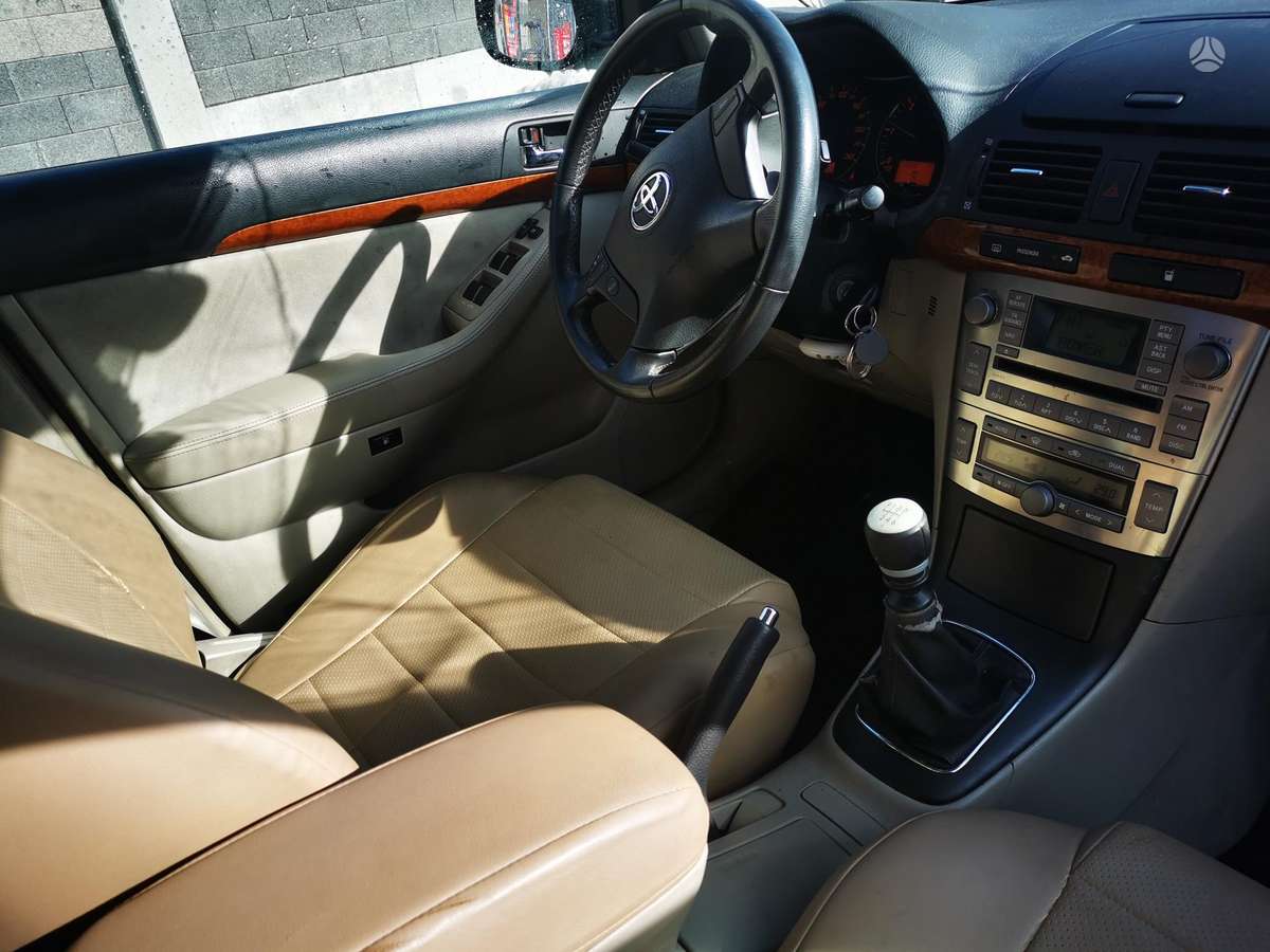 Toyota Avensis 2006 — фото 17
