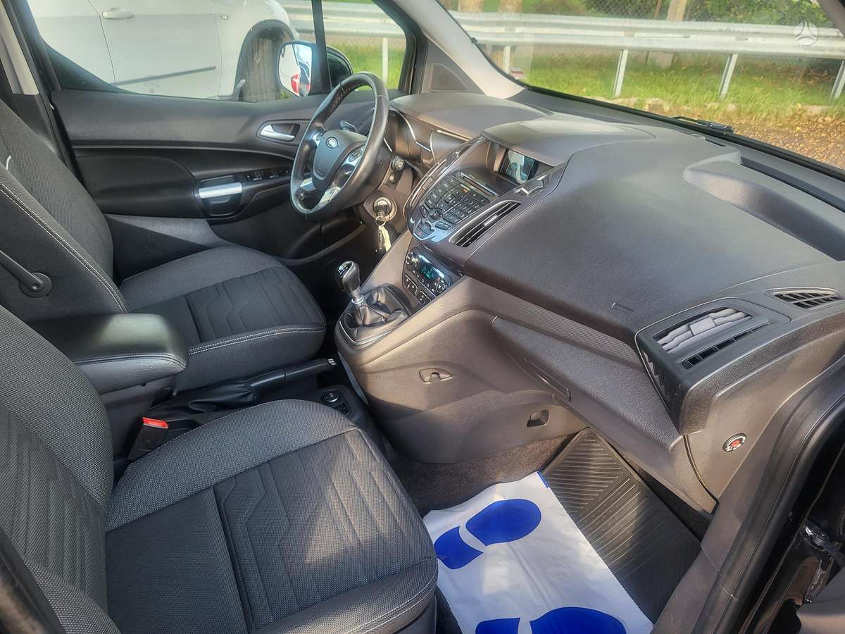 Ford Tourneo 2015 — photo 10