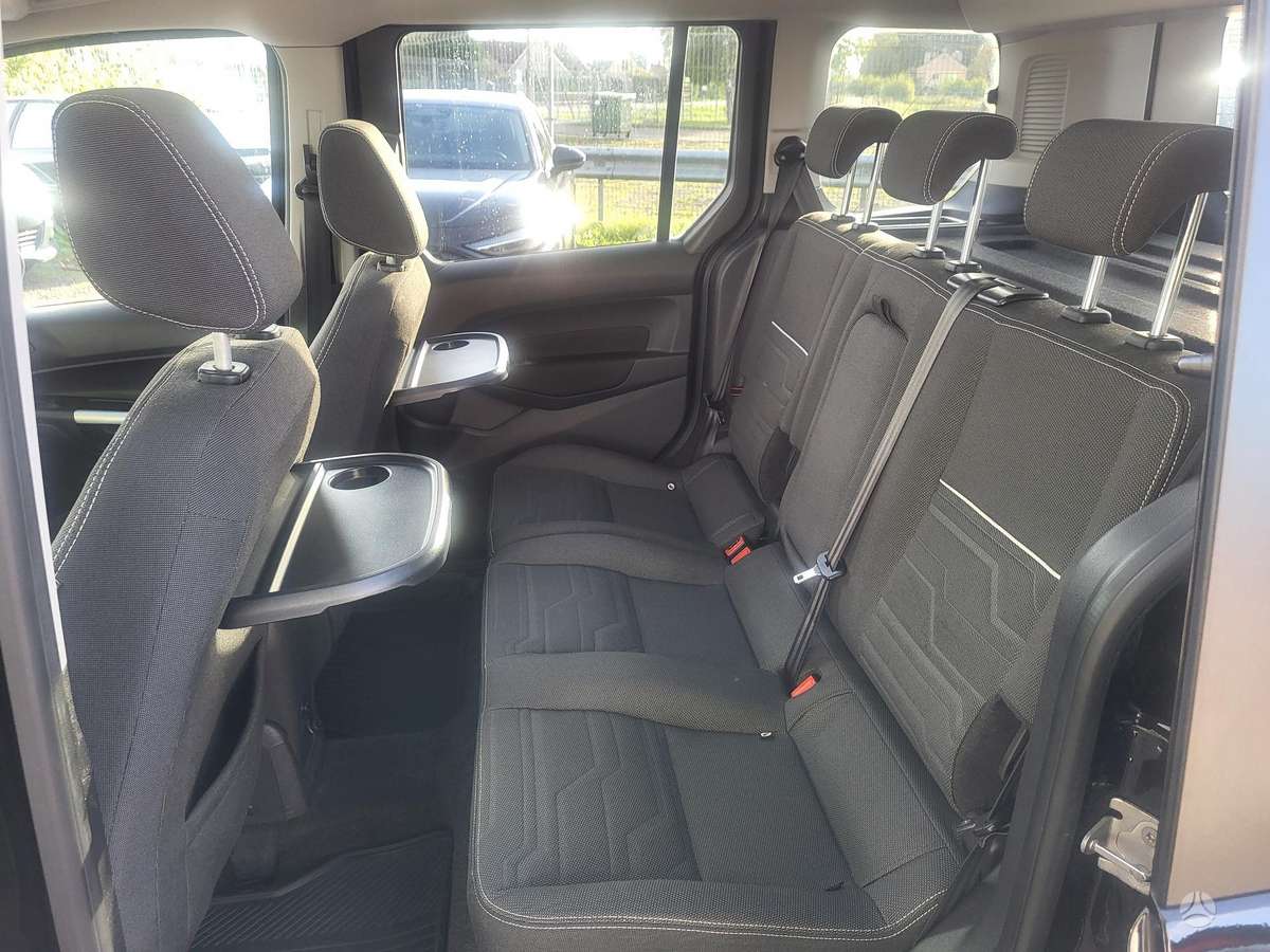 Ford Tourneo 2015 — photo 12