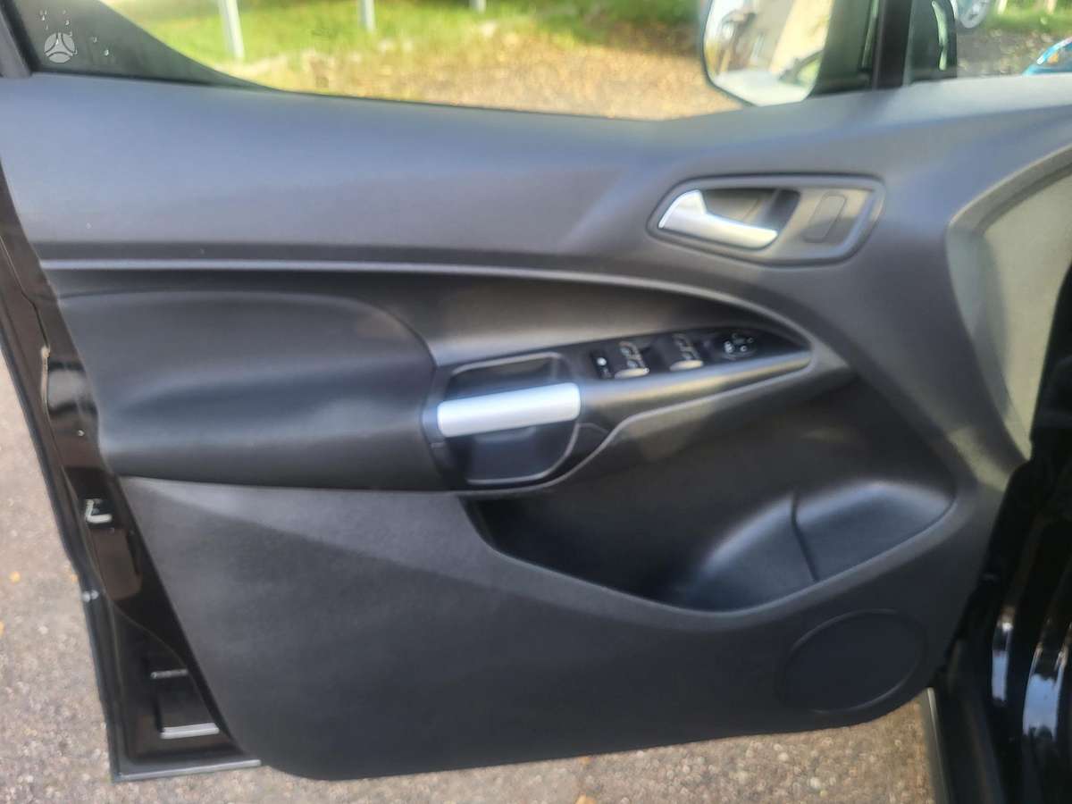 Ford Tourneo 2015 — photo 13