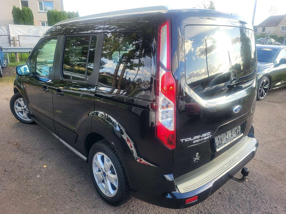 Ford Tourneo 2015 — interior