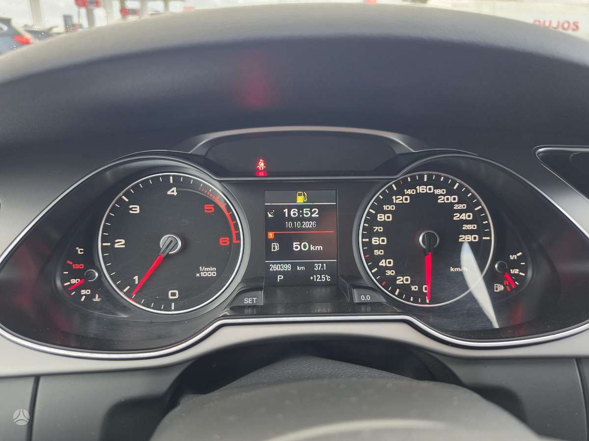 Audi A4 2014 — photo 14