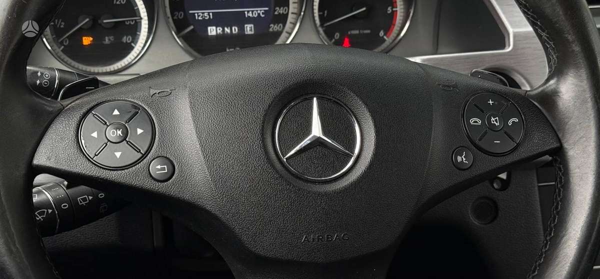 Mercedes-Benz GLK220 2011 — фото 13