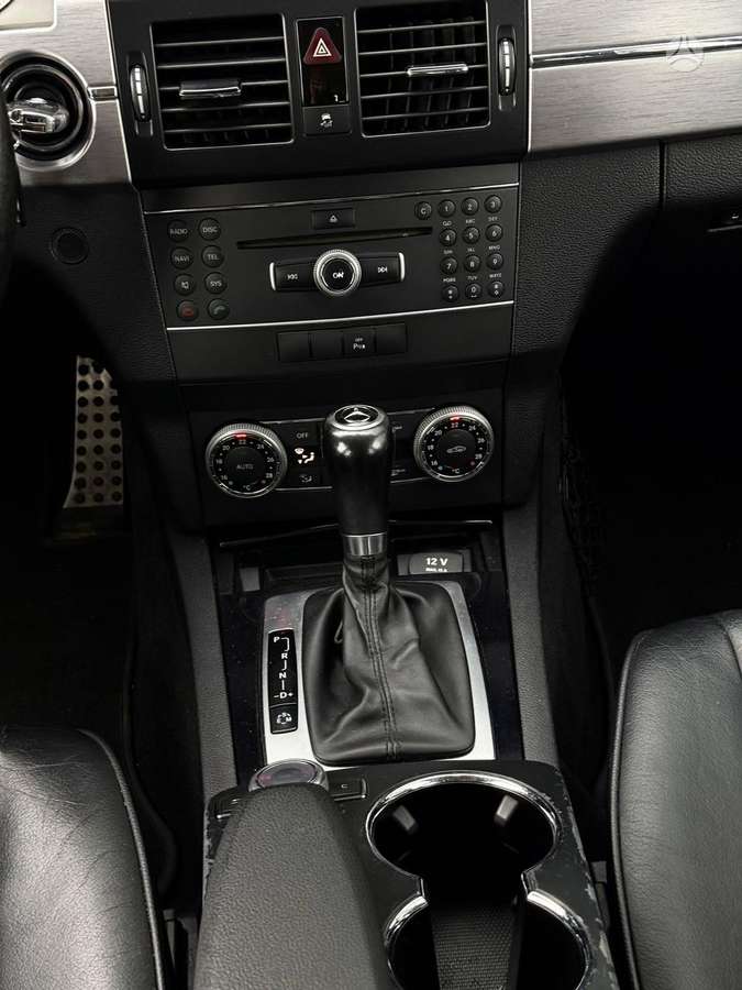 Mercedes-Benz GLK220 2011 — фото 15