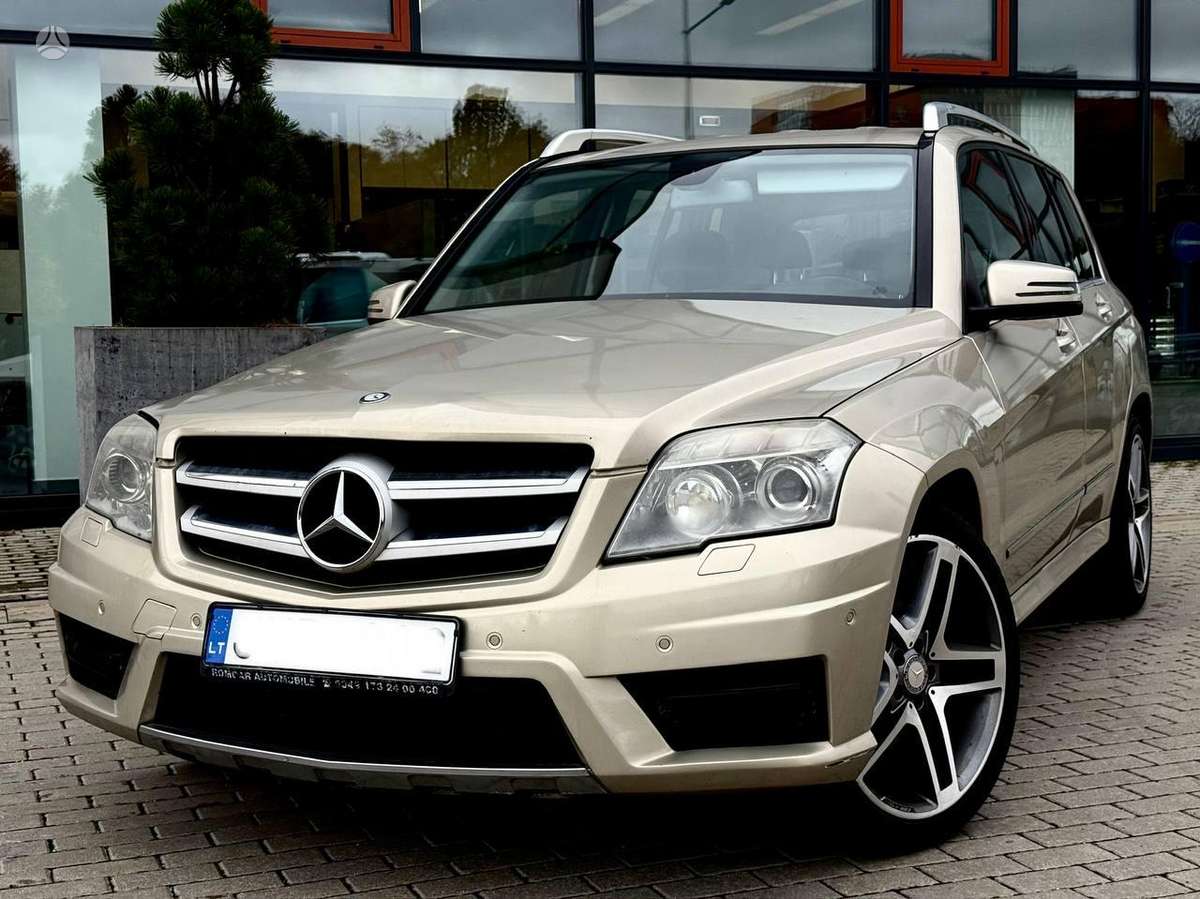Mercedes-Benz GLK220 2011 — салон