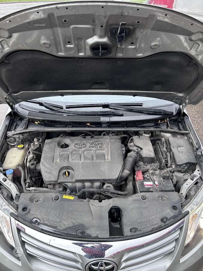 Toyota Avensis 2012 — photo 6