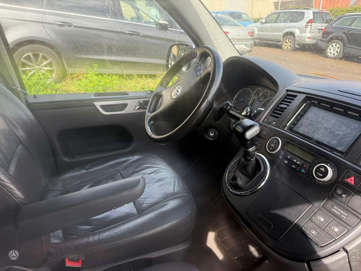 Volkswagen Multivan 2008 — photo 8