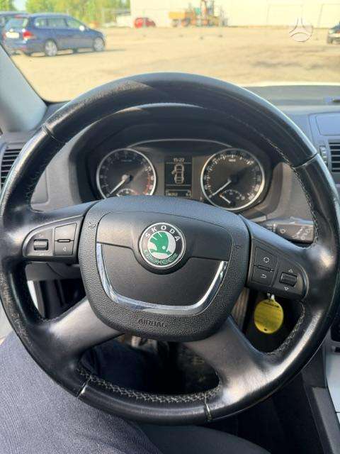 Skoda Octavia 2012 — photo 12