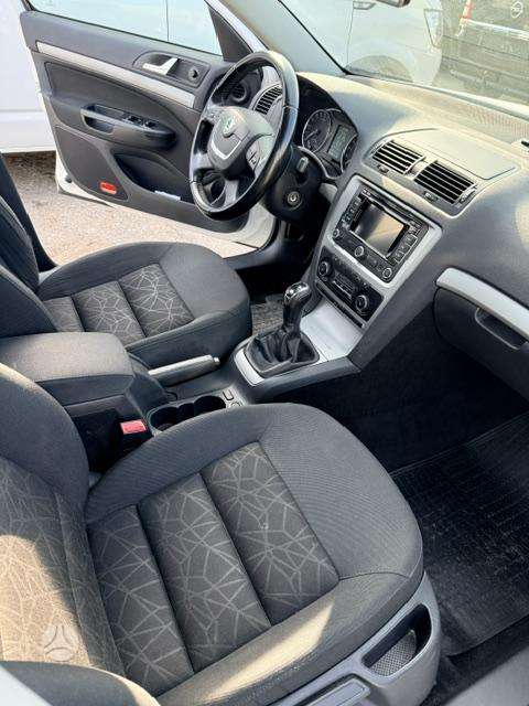 Skoda Octavia 2012 — photo 19