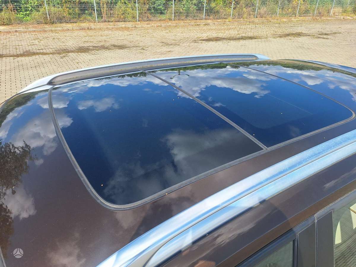 BMW X1 2010 — photo 11