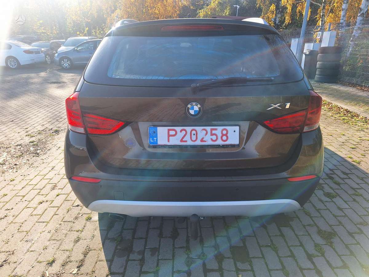 BMW X1 2010 — photo 6