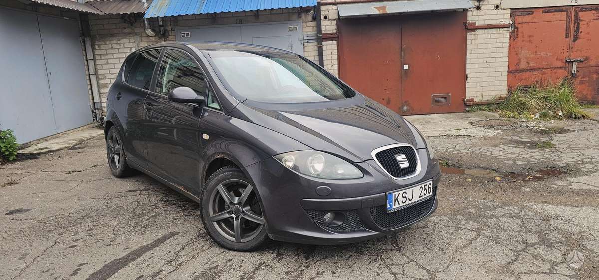 Seat Altea 2005 — rear view
