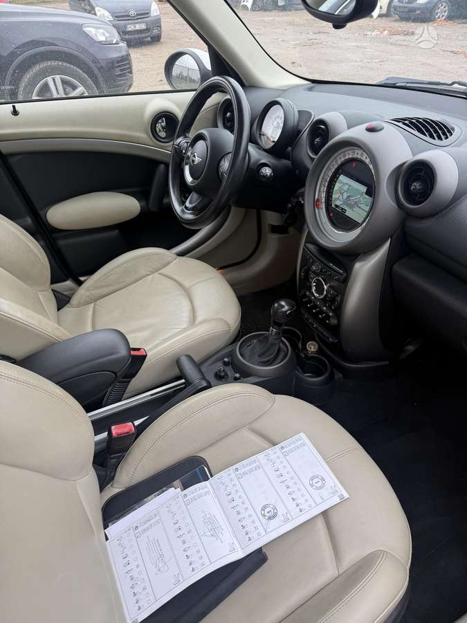Mini Countryman 2011 — photo 12