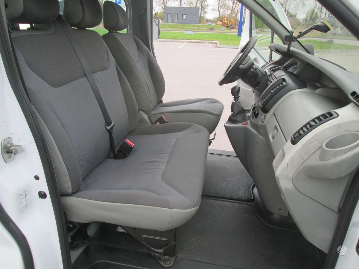 Opel Vivaro 2007 — photo 10