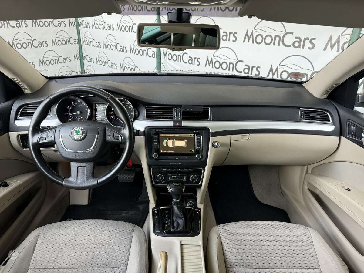 Skoda Superb 2011 — photo 11