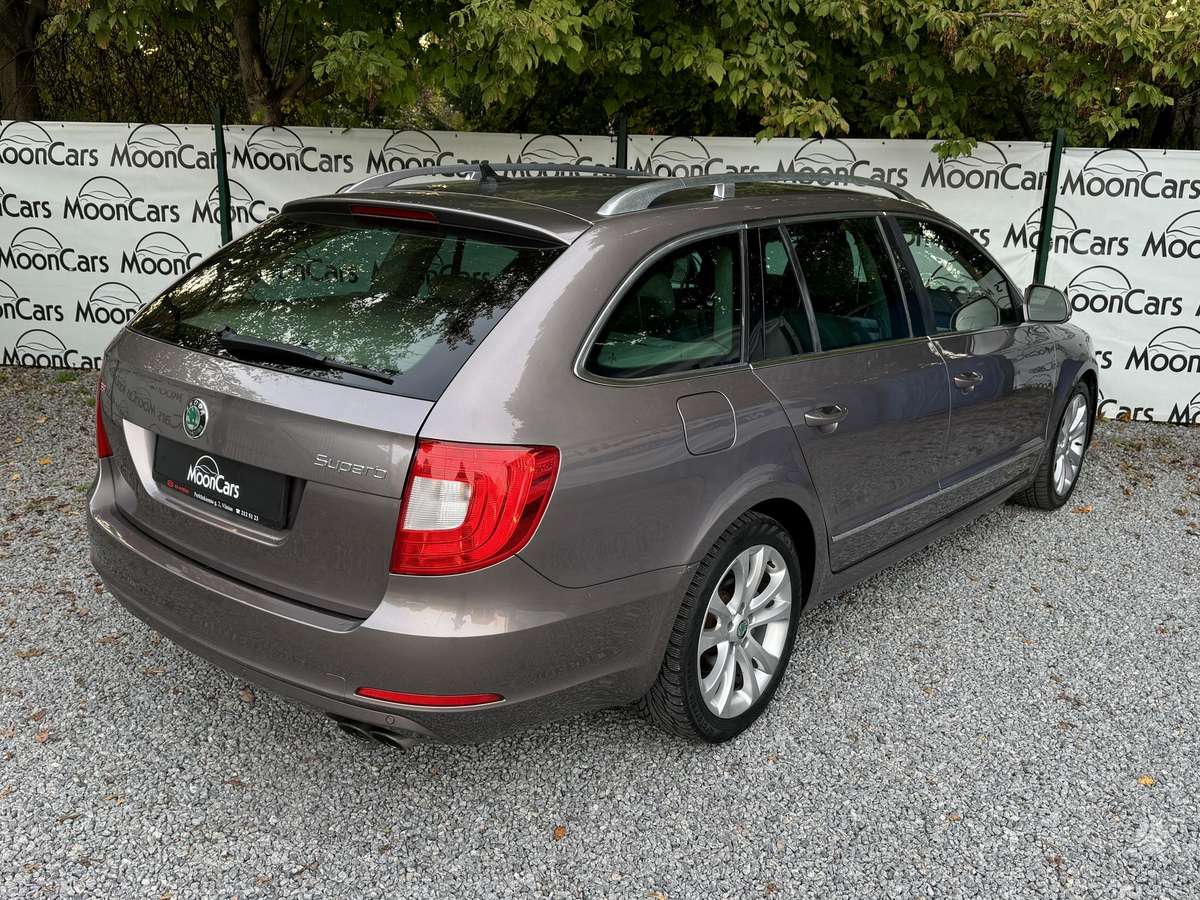 Skoda Superb 2011 — photo 5
