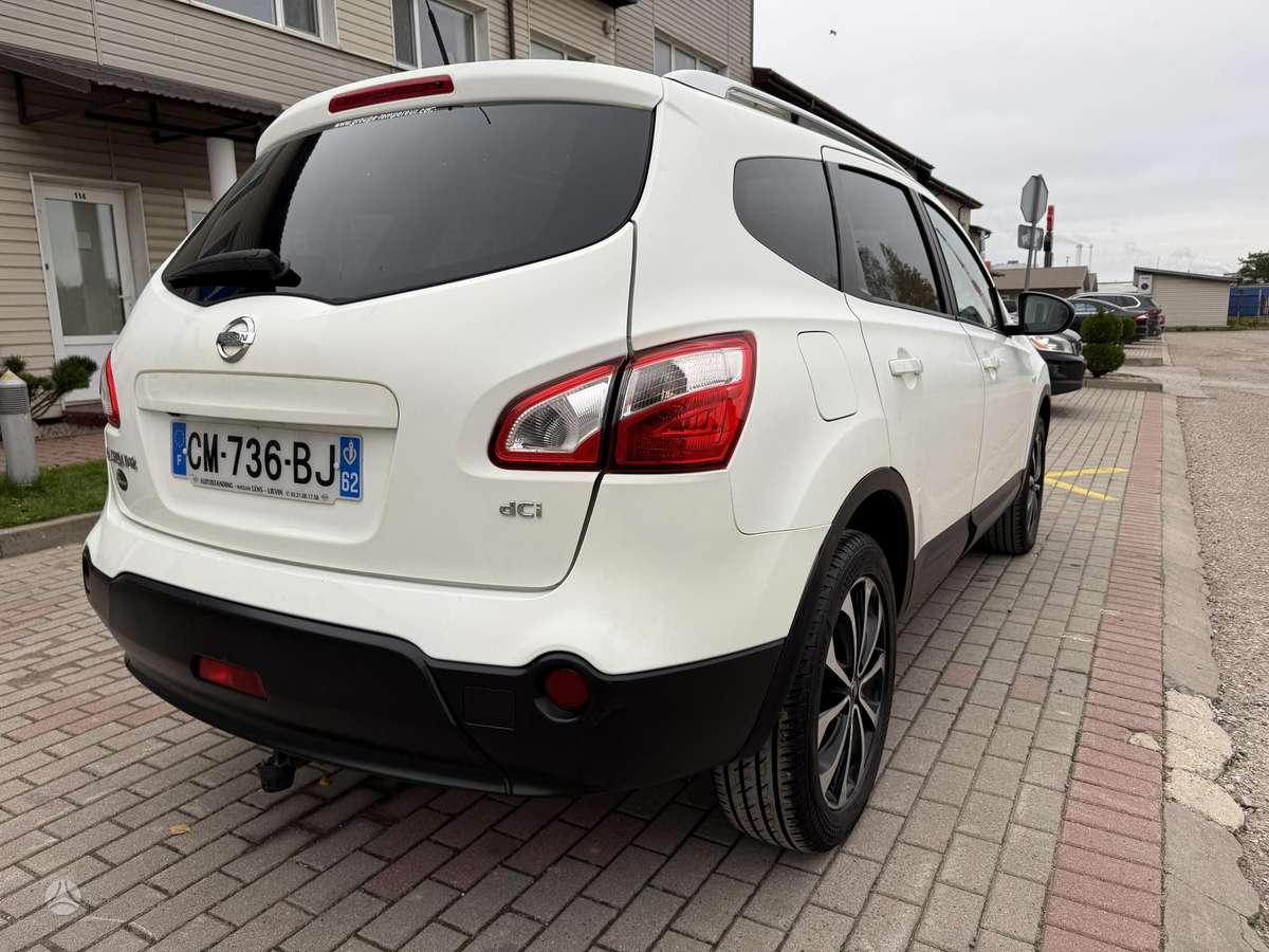 Nissan Qashqai+2 2012 — engine 1461 cm³, 110 HP (81kW)