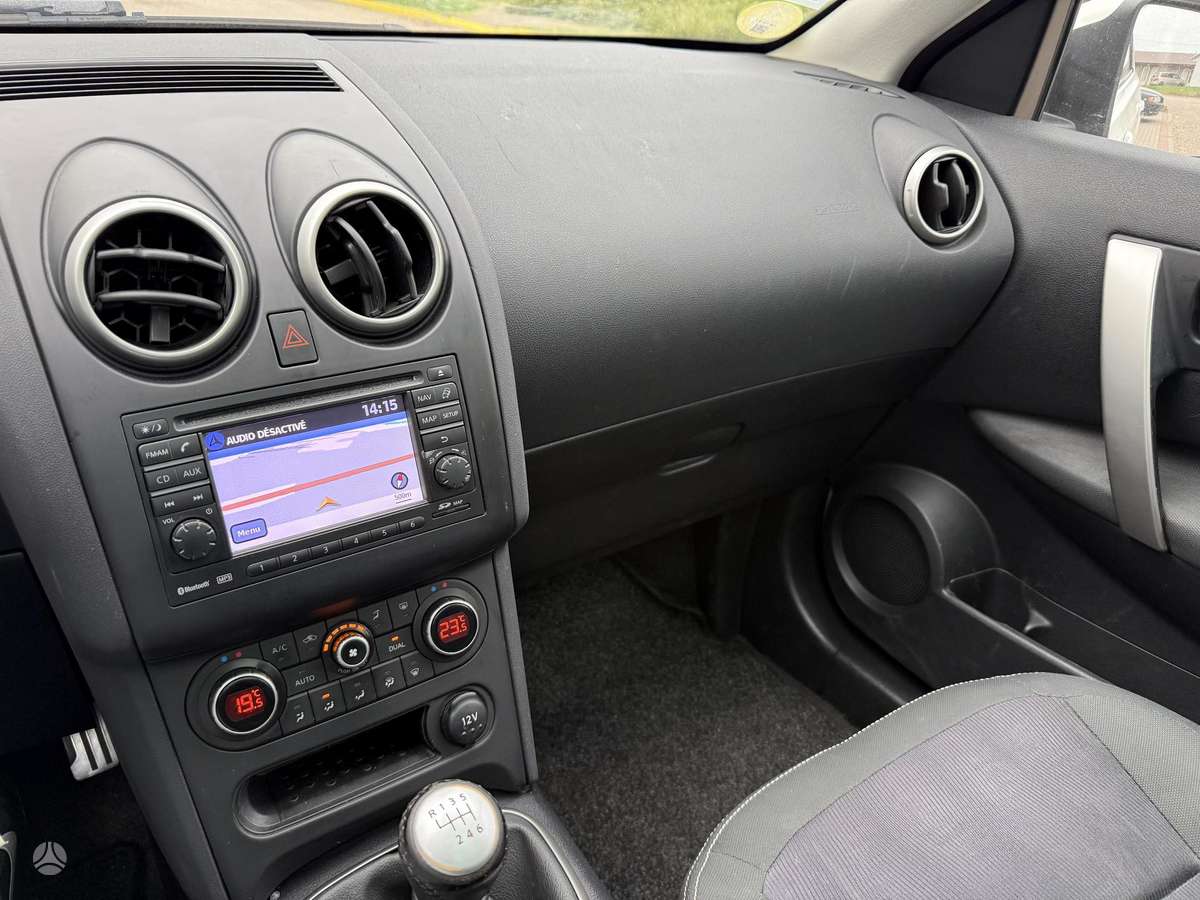 Nissan Qashqai+2 2012 — photo 8