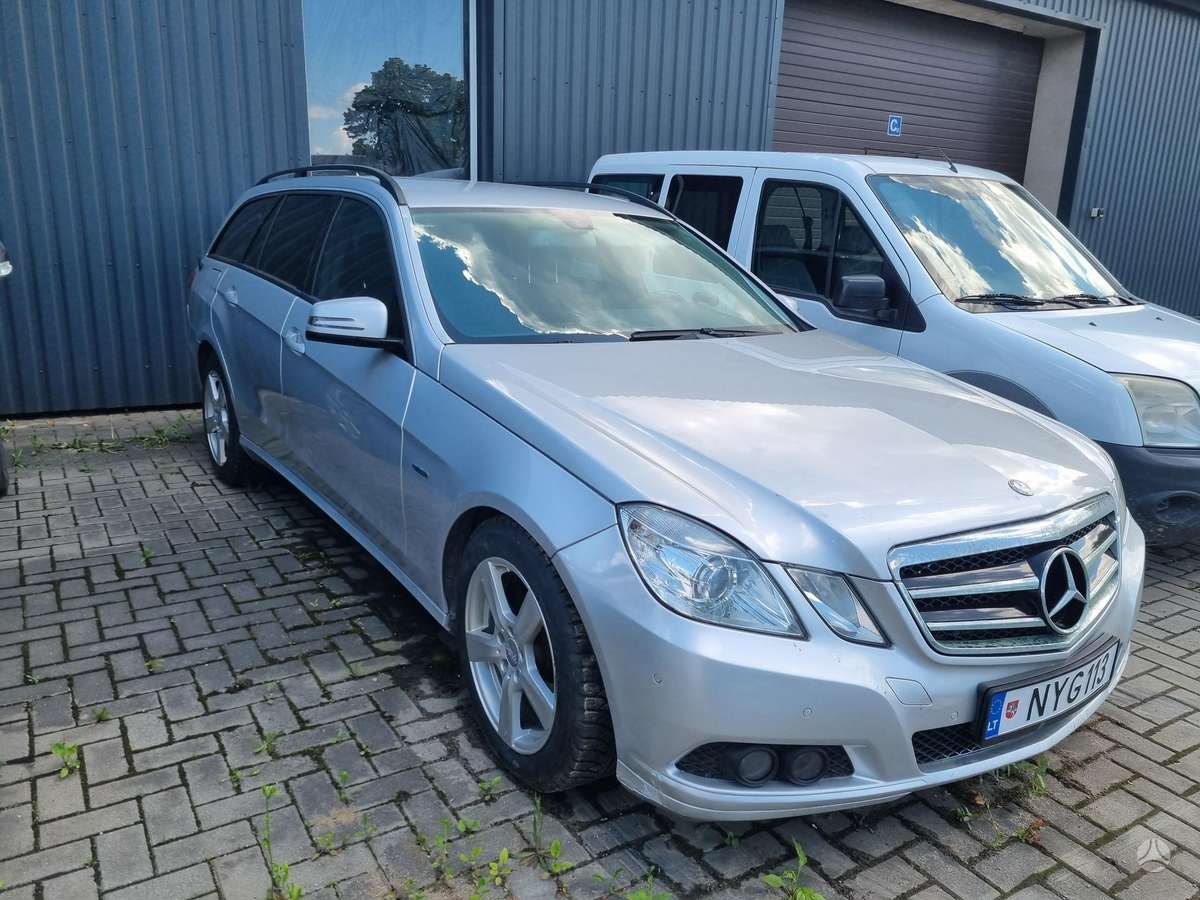Mercedes-Benz E220, 2010