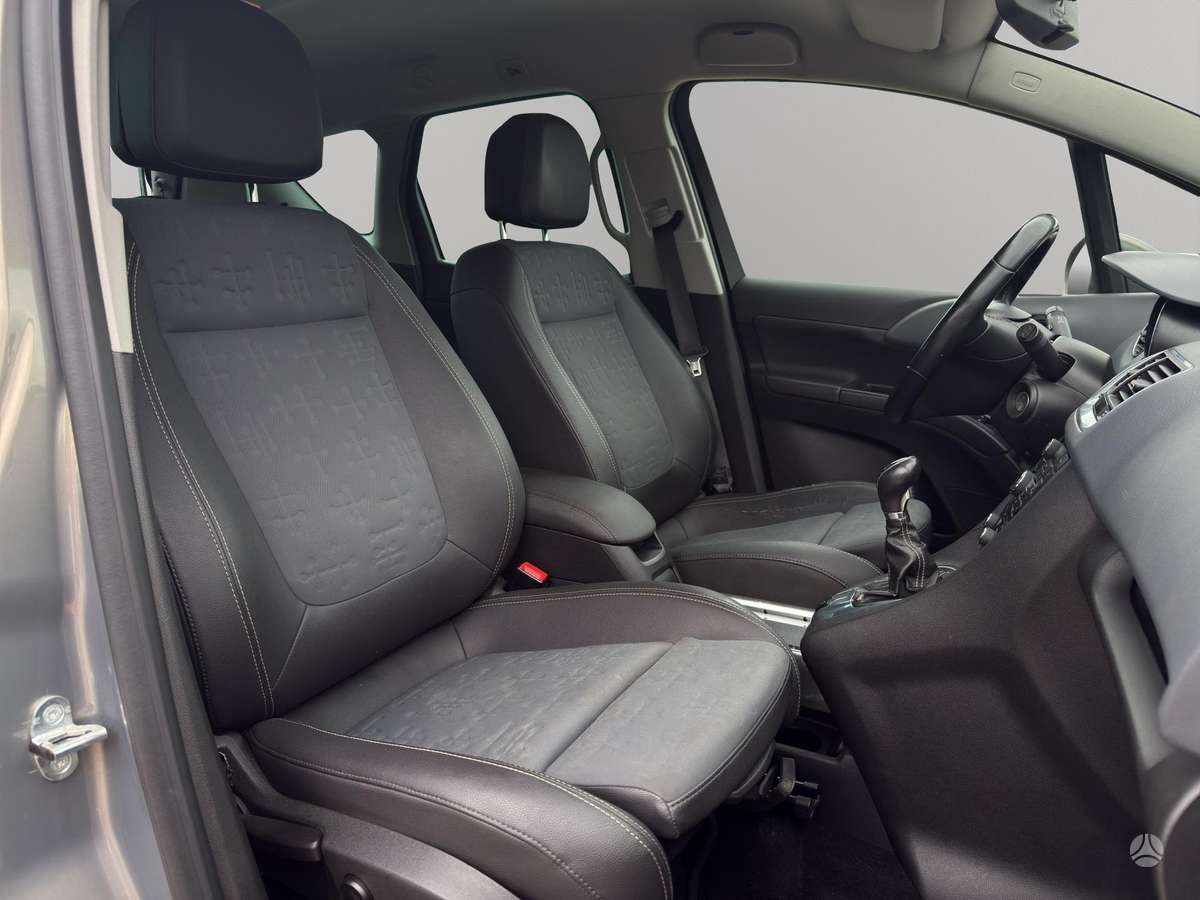 Opel Meriva 2010 — photo 8