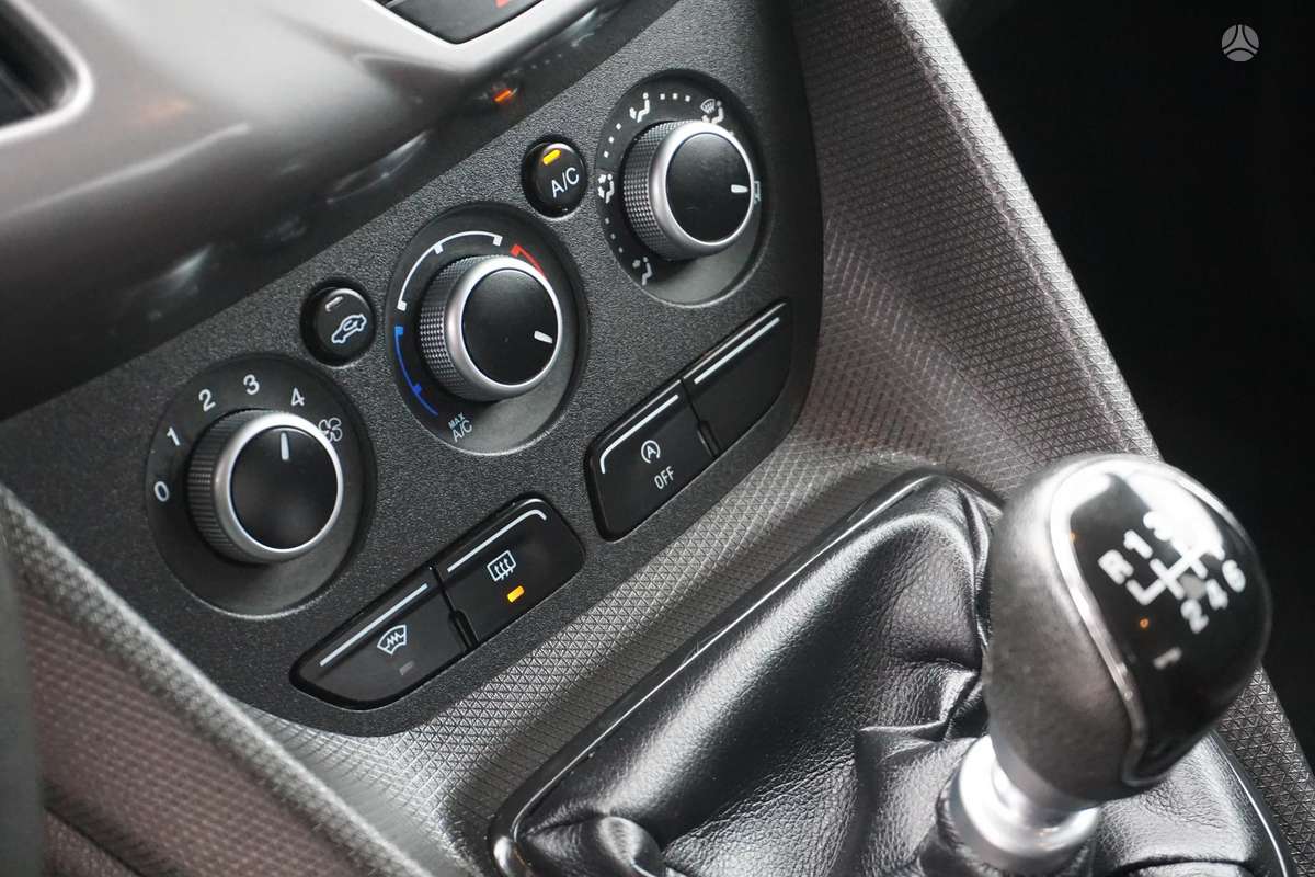 Ford Tourneo 2014 — фото 18
