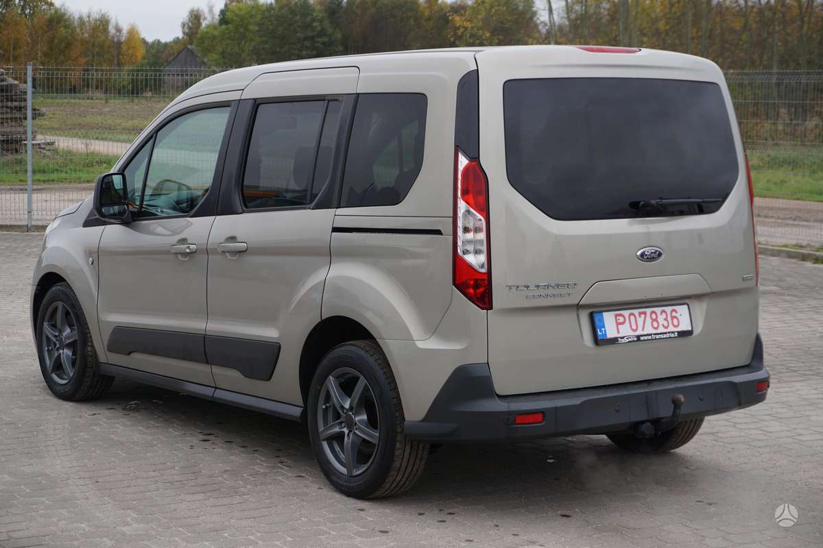 Ford Tourneo 2014 — двигун 999 cm³, 101 HP (74kW)