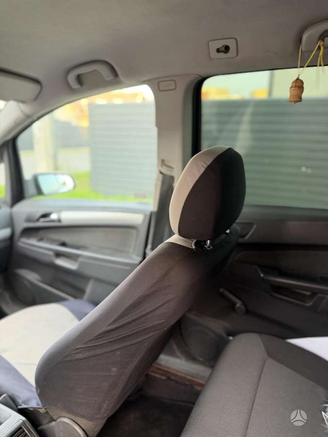 Opel Zafira 2007 — photo 16