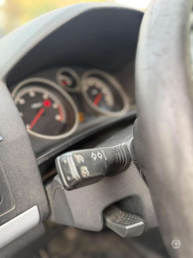 Opel Zafira 2007 — photo 25