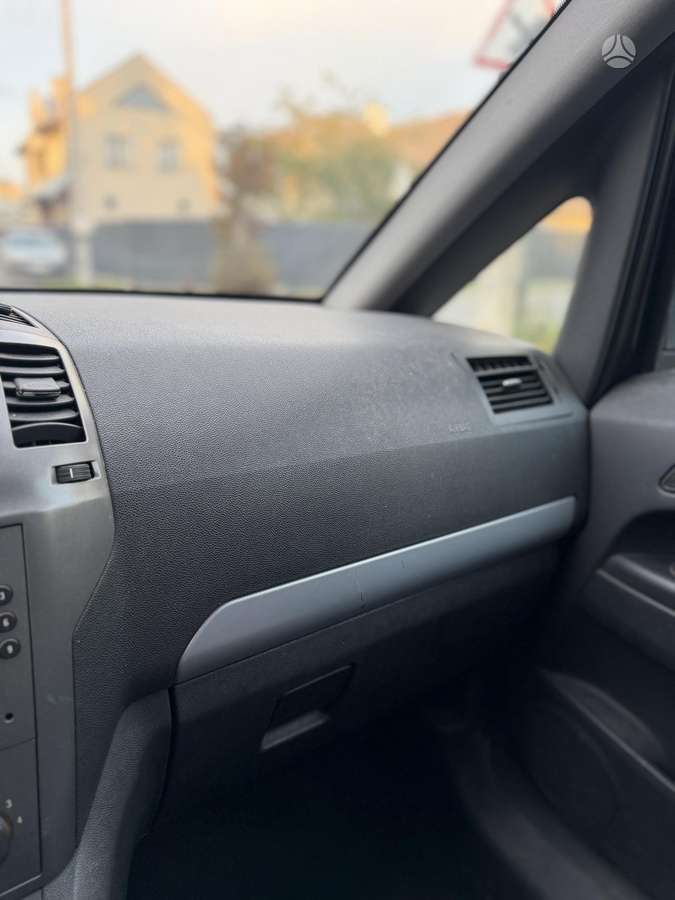 Opel Zafira 2007 — photo 26