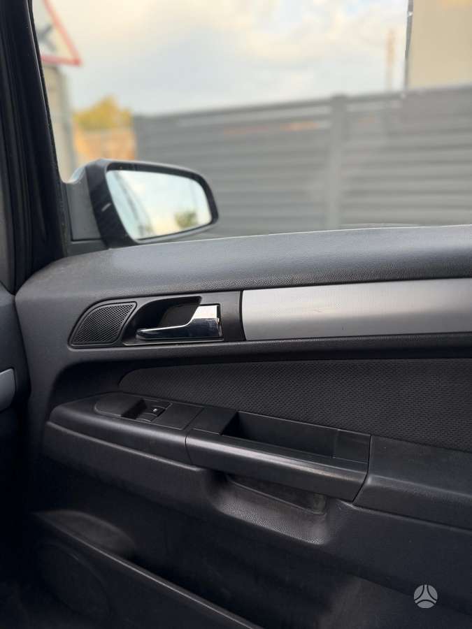 Opel Zafira 2007 — photo 27