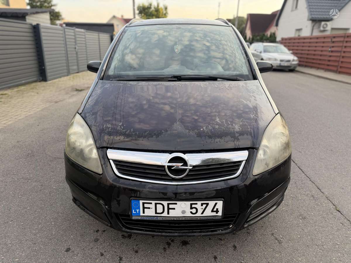 Opel Zafira 2007 — interior