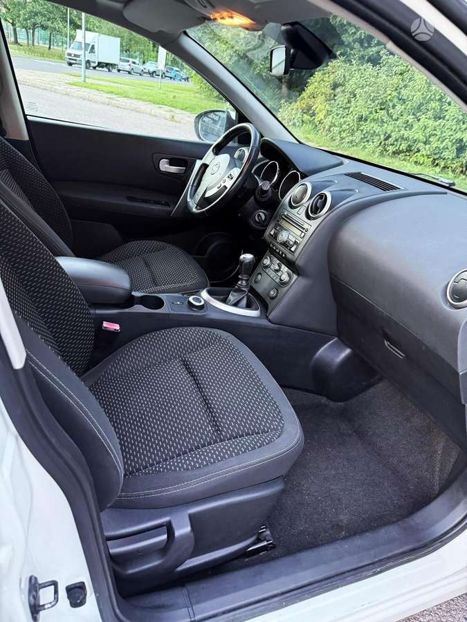 Nissan Qashqai 2010 — photo 12