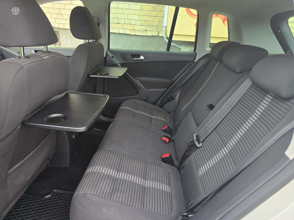 Volkswagen Tiguan 2011 — photo 11