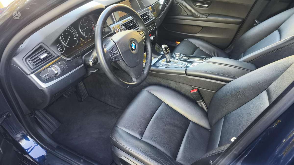 BMW 525 2013 — photo 9