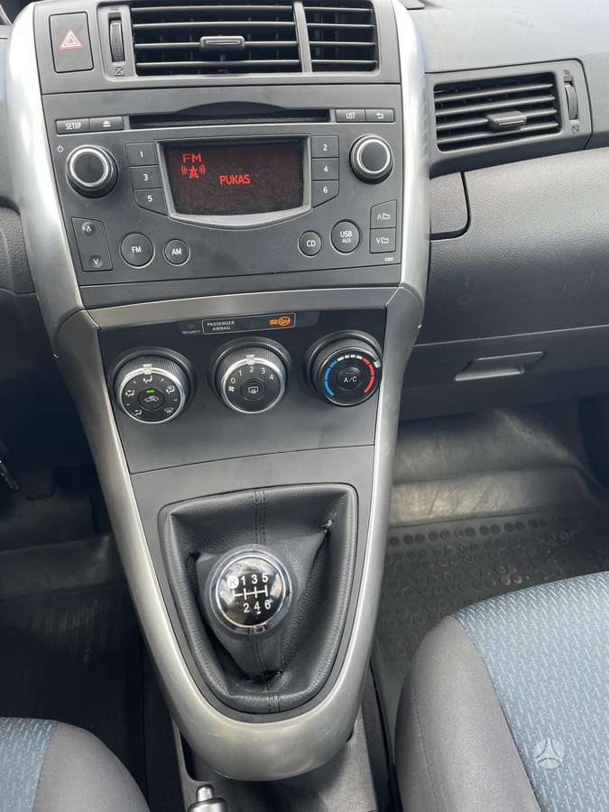 Toyota Verso 2013 — photo 11