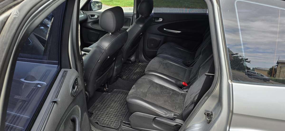 Ford S-MAX 2007 — photo 10