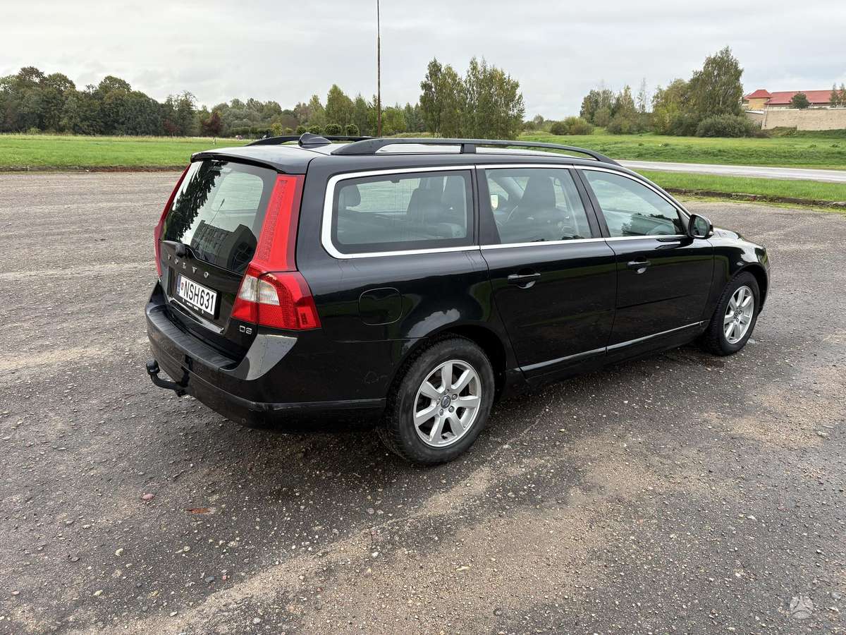 Volvo V70 2012 — engine 1984 cm³, 163 HP (120kW)