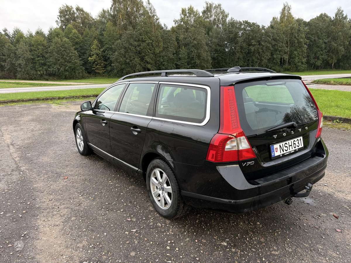 Volvo V70 2012 — photo 6