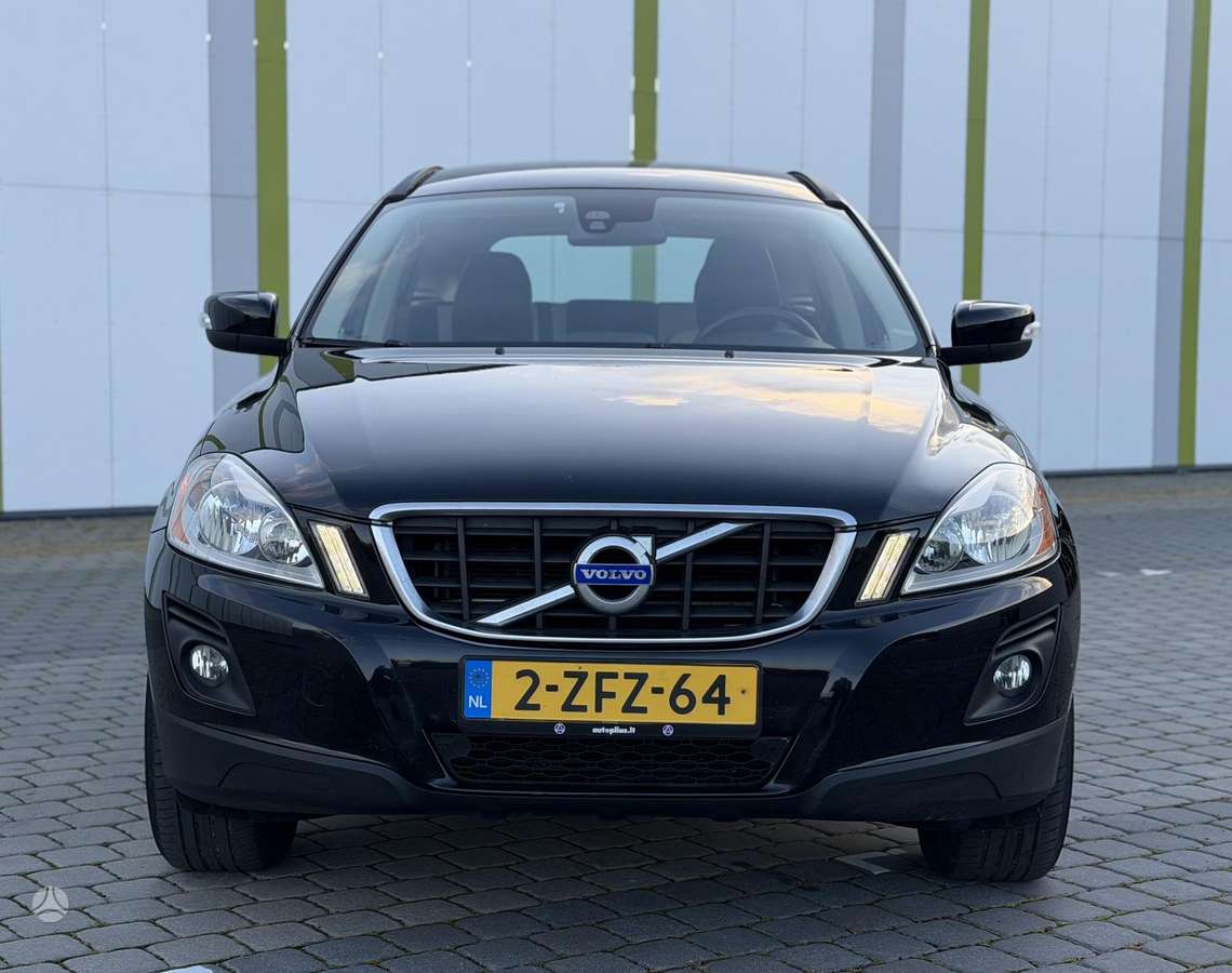 Volvo XC60 2010 — photo 6
