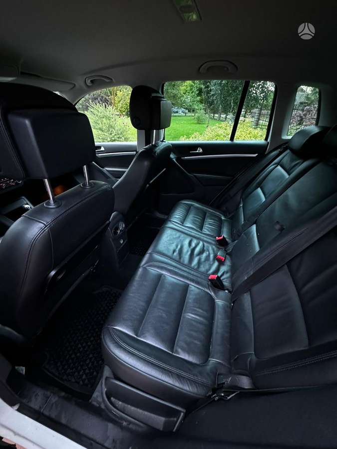 Volkswagen Tiguan 2011 — photo 8