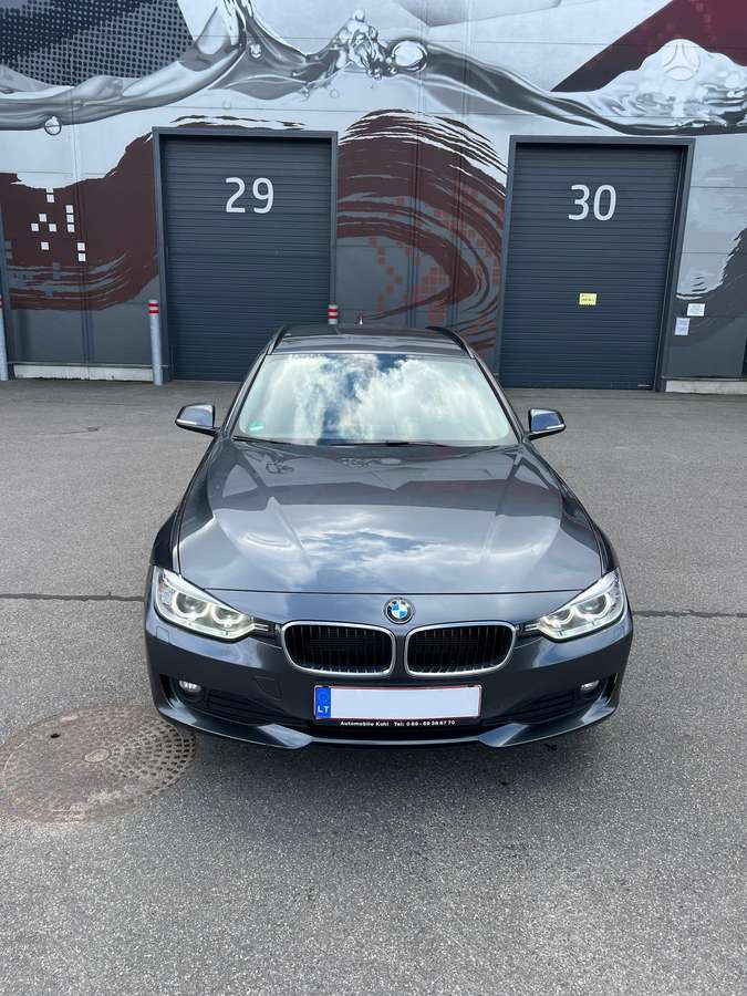 BMW 318 2013 — rear view