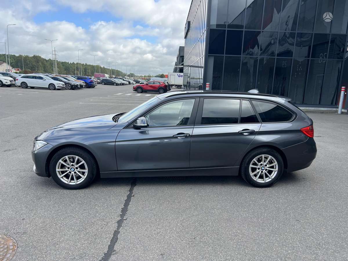 BMW 318 2013 — photo 7