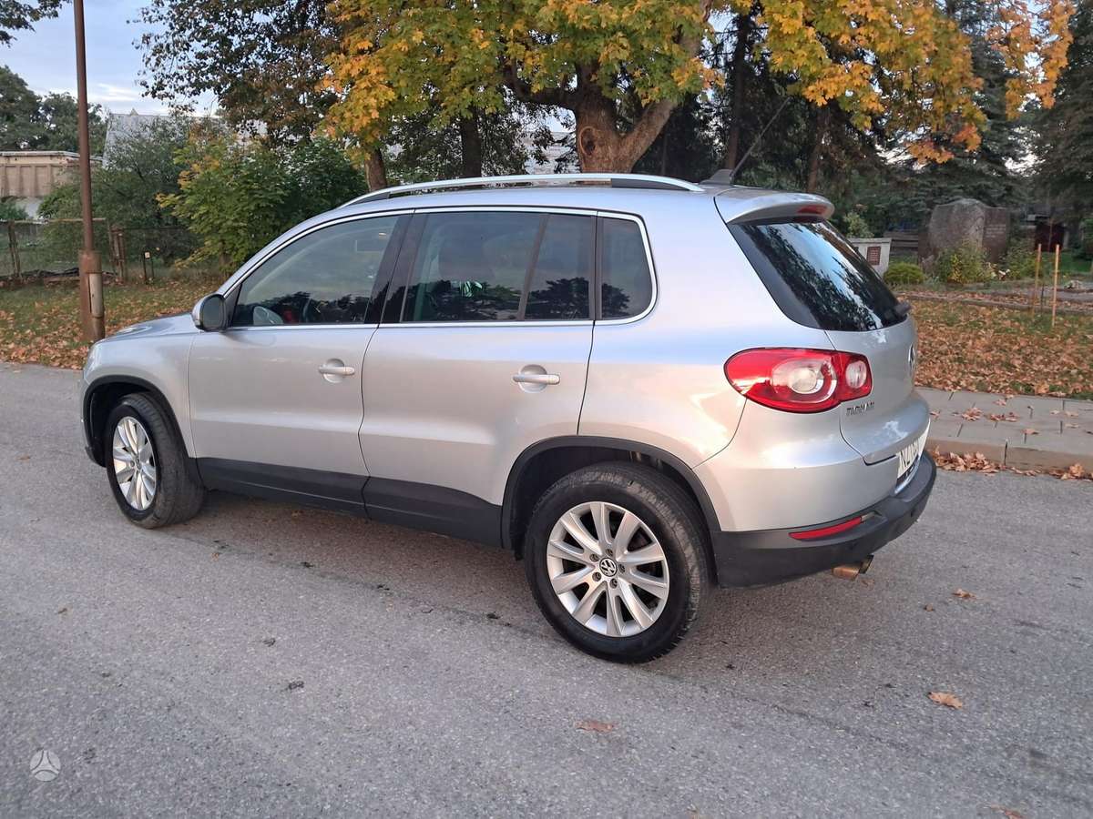 Volkswagen Tiguan 2010 — photo 7